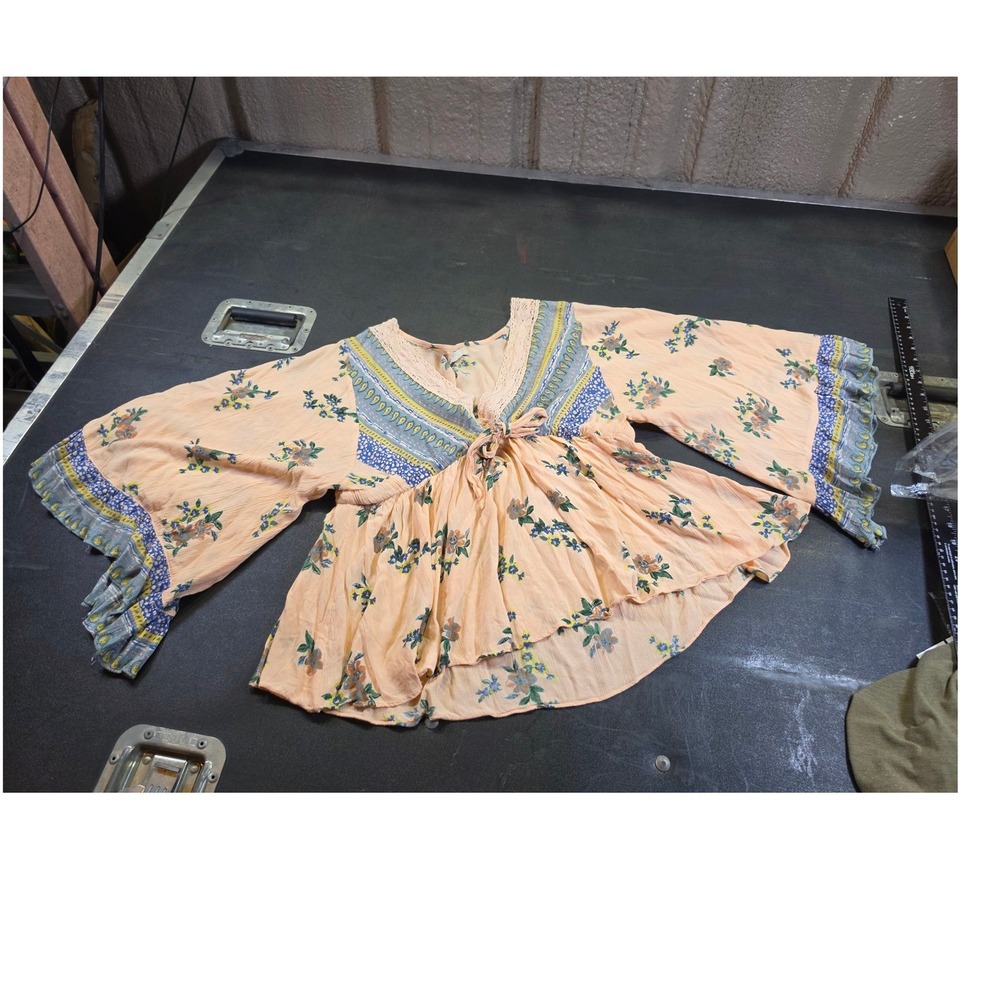Altar'd State Peach Floral Paisley Boho Bell Sleeve Lace Trim Blouse Small